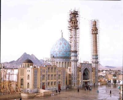 نمایی از مسجد جمکران در خال بازسازی
